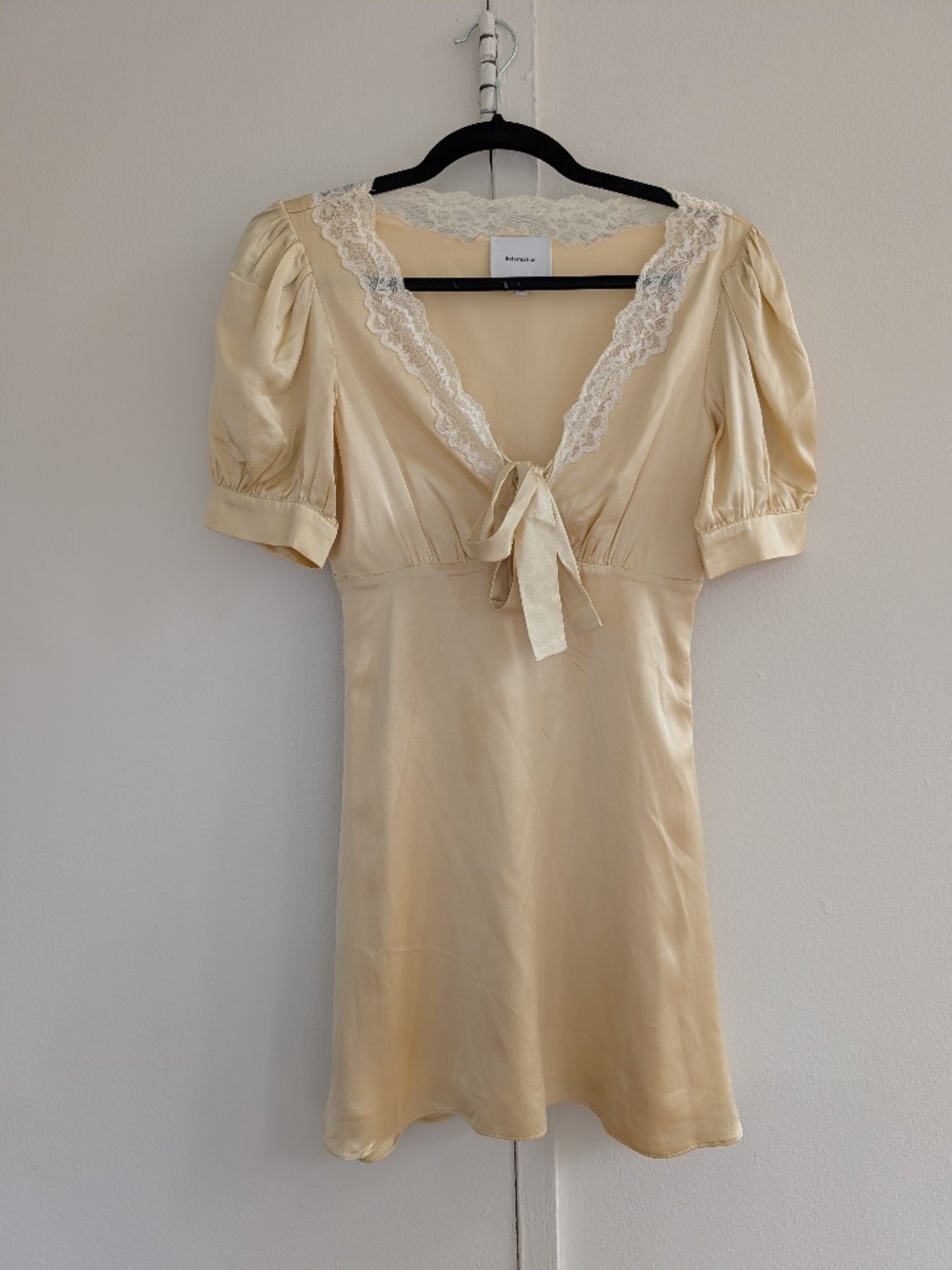 reformation Avin silk butter yellow dress with lace detail - Picture 3 of 6
